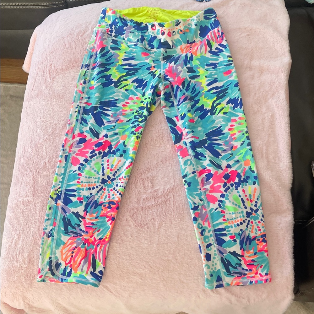 Lilly Luxletic cropped pants** Bundle 5+ items and name your offer!!! 💖💞